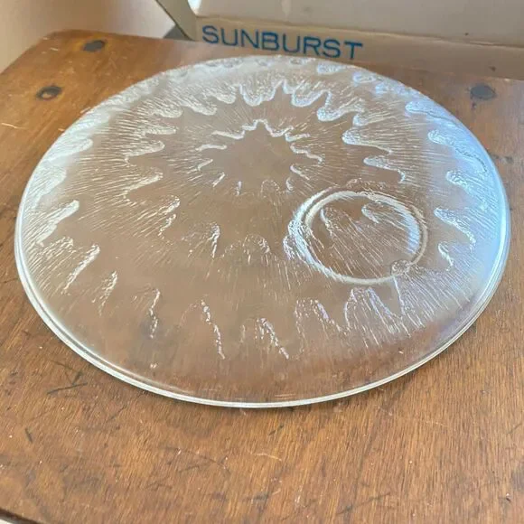 Vintage In Box Indiana Glass Sunburst Crystal Clear Plate & Cup Snack Set of 4 - Picture 10 of 10